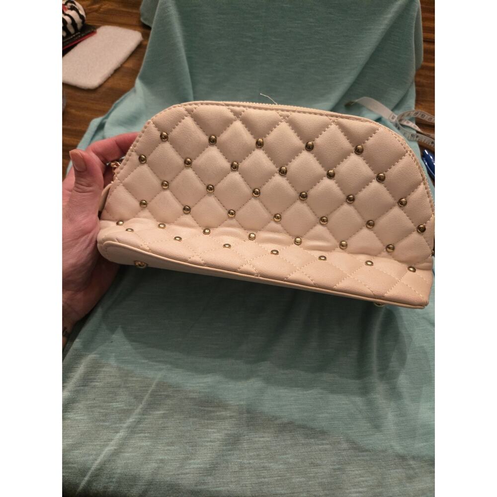Laura Ashley Quilted Beige Zip Makeup Bag Cosmetic Case with Zipper Closure